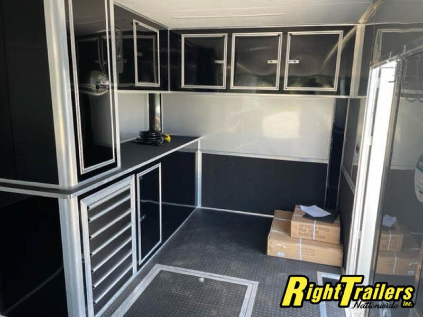 New 2023 8.5x34 Cargo Mate Race Trailer GAEL8.534TTA4