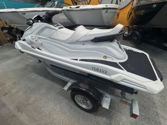 New 2025 Yamaha WaveRunner FX Cruiser SVHO® PWC (Personal Watercraft)