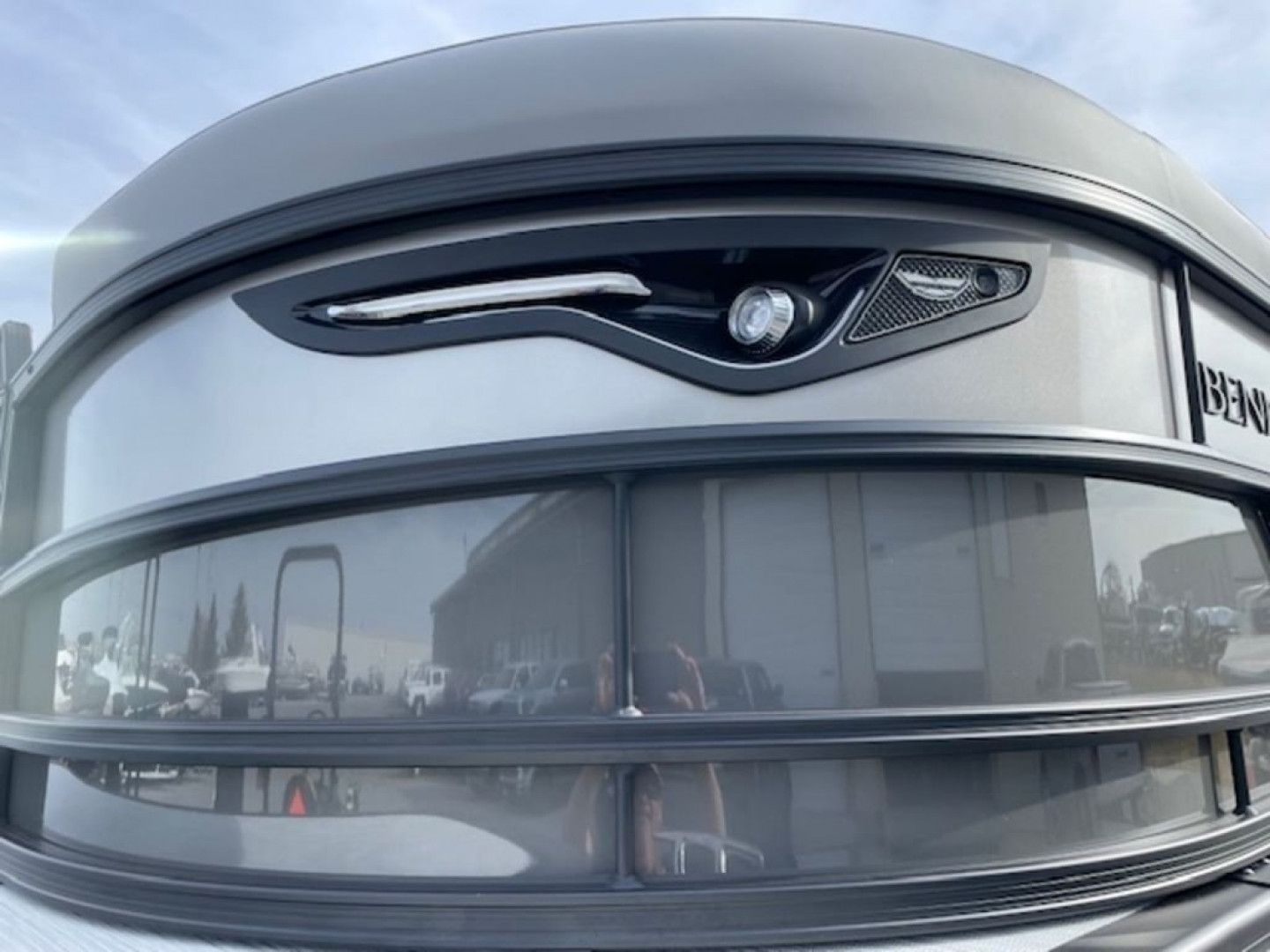 New 2025 Bennington 24 MFB Tritoon