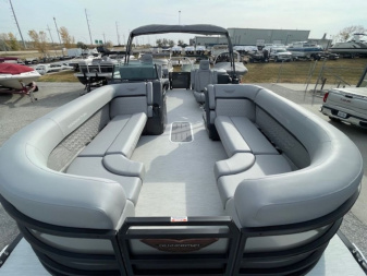 New 2025 Bennington 24 MFB Tritoon