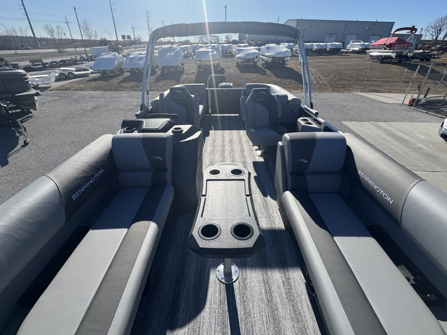 New 2025 Bennington 22 SSR Tritoon