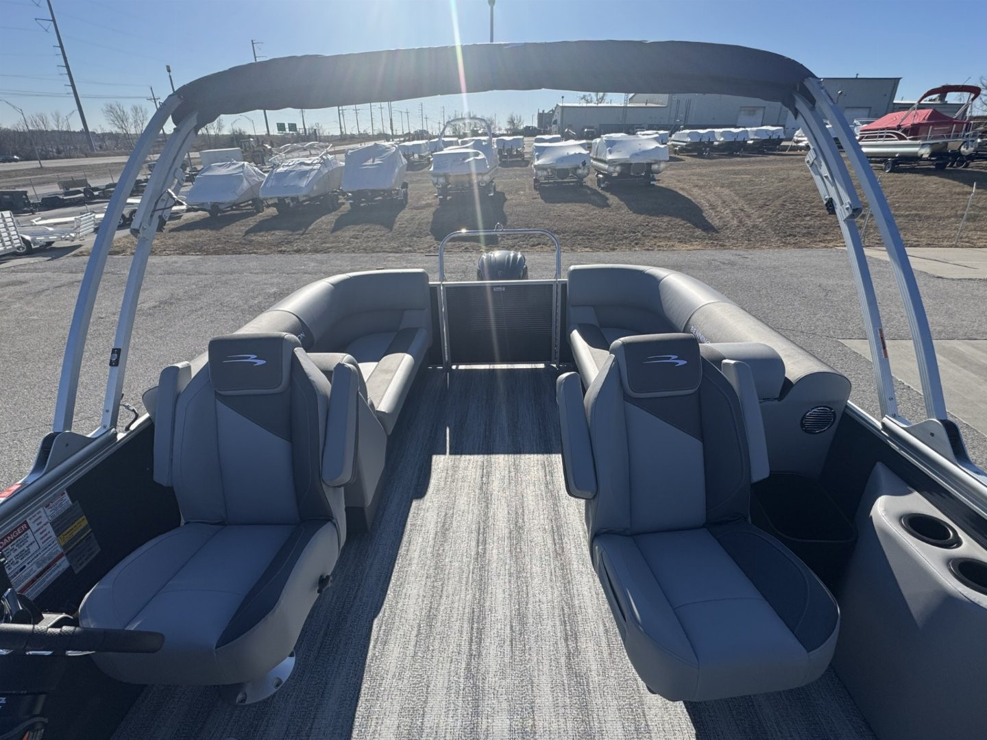 New 2025 Bennington 22 SSR Tritoon