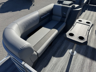 New 2025 Bennington 22 SSR Tritoon