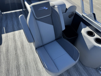 New 2025 Bennington 22 SSR Tritoon