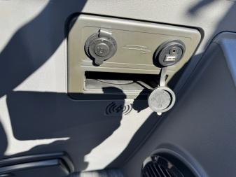 New 2025 Bennington 22 SSR Tritoon