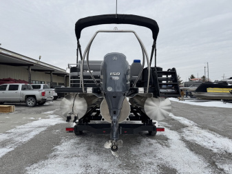 New 2025 Bennington 22 SSB Tritoon