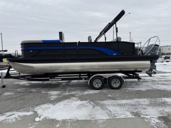 New 2025 Bennington 22 SSB Tritoon