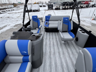 New 2025 Bennington 22 SSB Tritoon