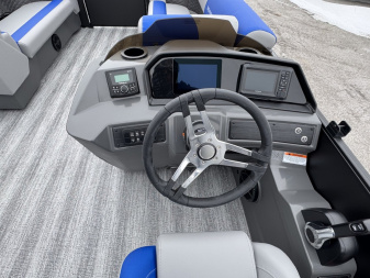 New 2025 Bennington 22 SSB Tritoon