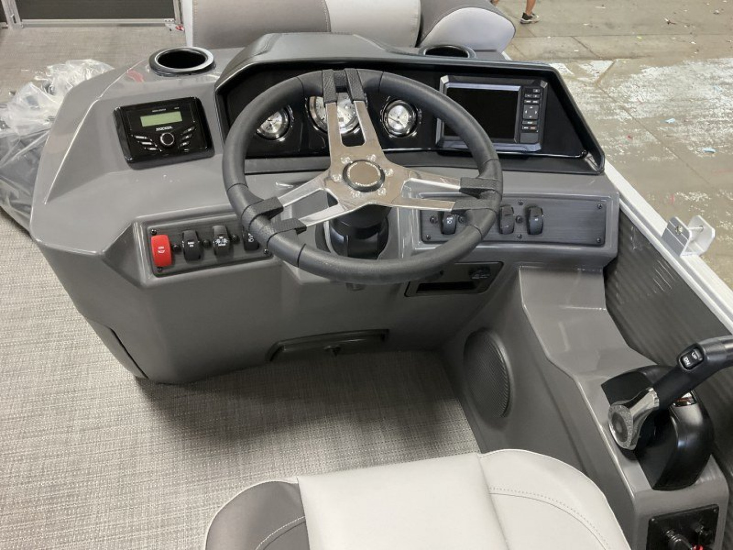 New 2025 Bennington 20 SVL