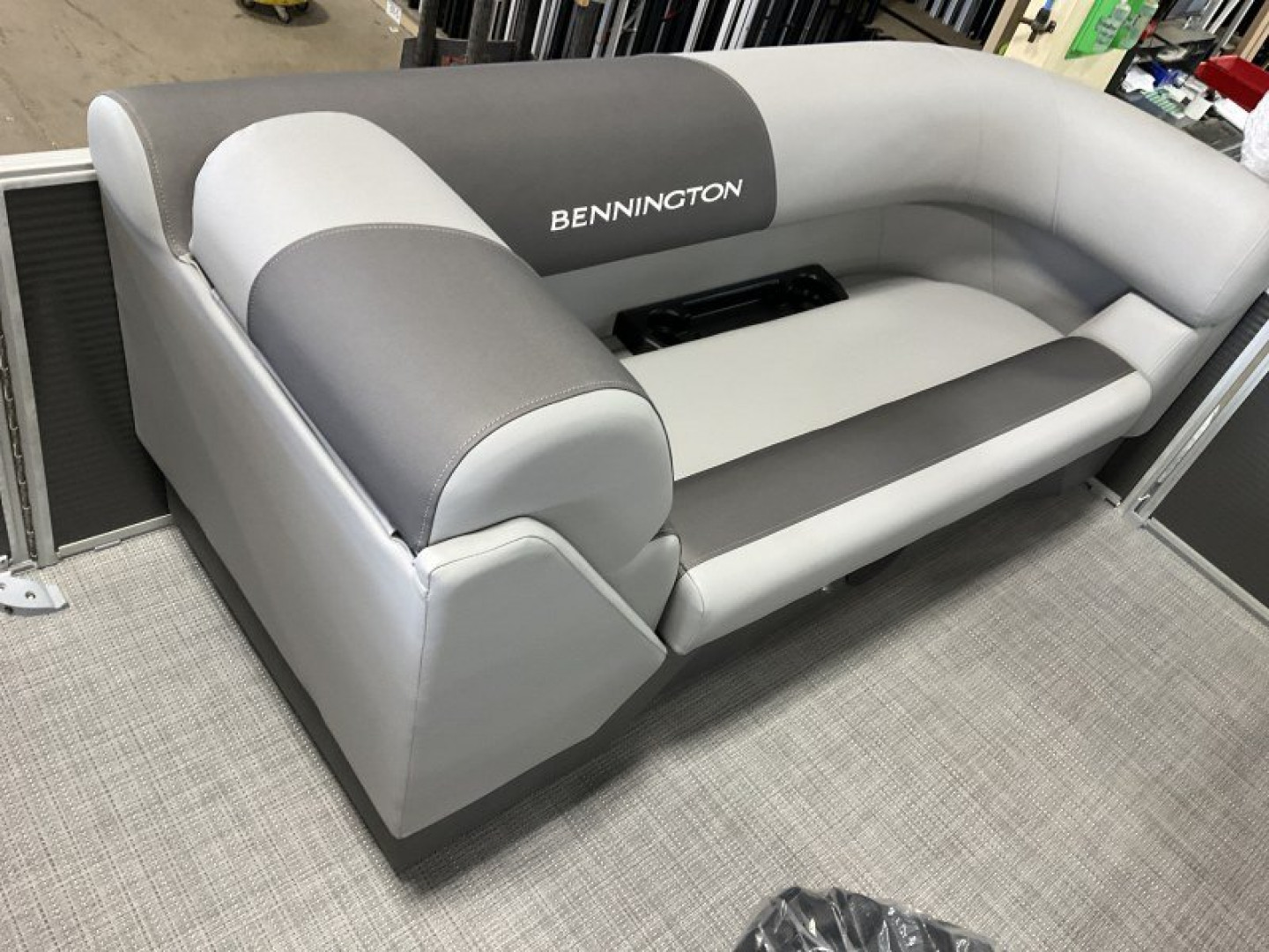 New 2025 Bennington 20 SVL