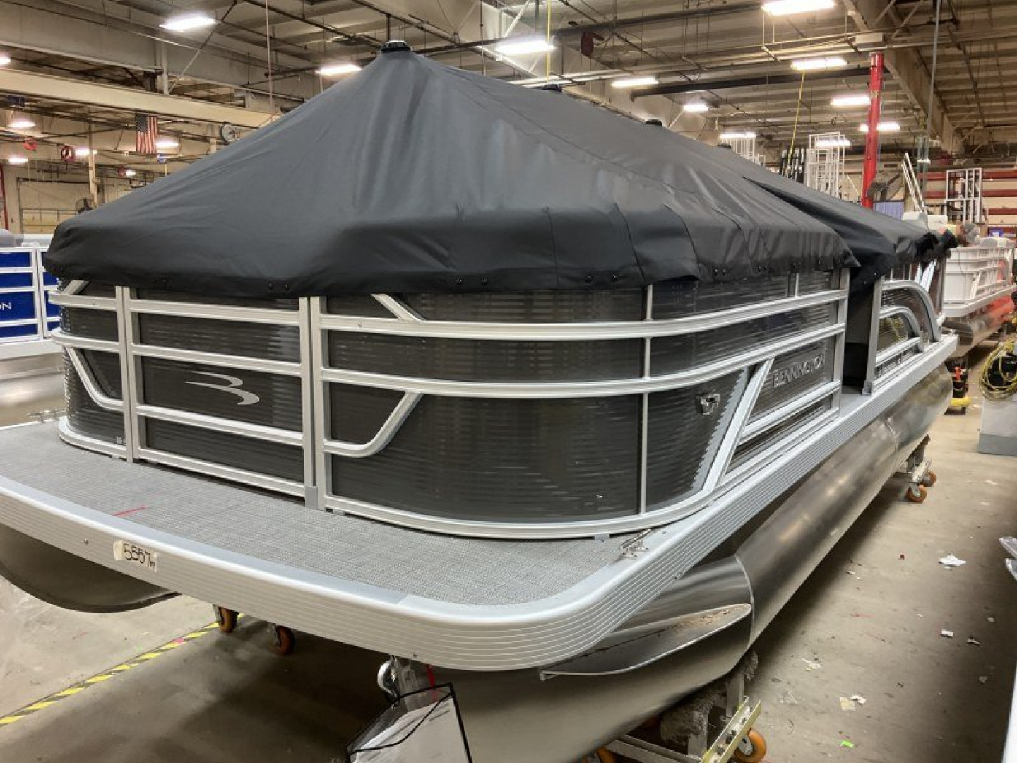 New 2025 Bennington 20 SVL