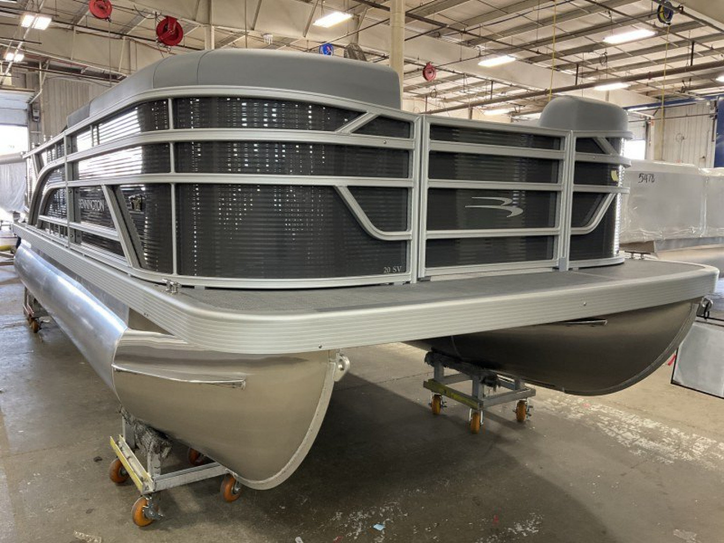 New 2025 Bennington 20 SVL