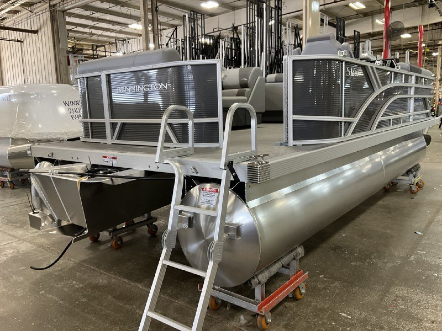 New 2025 Bennington 20 SVL