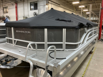 New 2025 Bennington 20 SVL