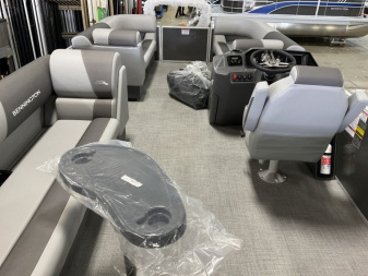 New 2025 Bennington 20 SVL