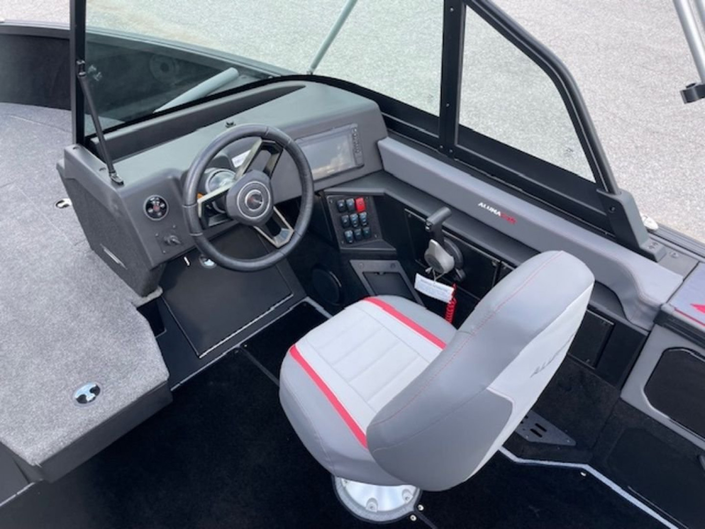 New 2025 Alumacraft Trophy 185X Sport