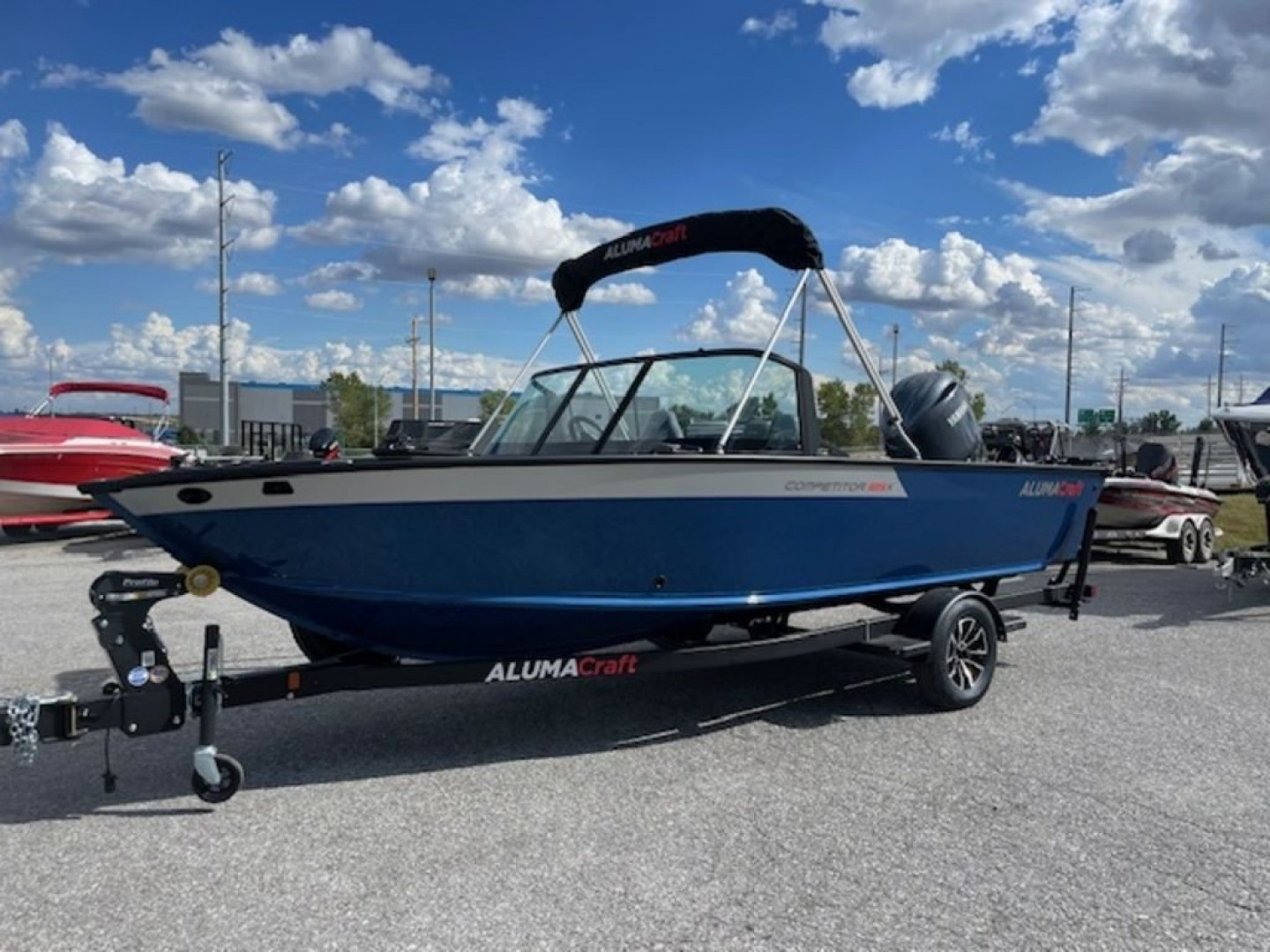 New 2025 Alumacraft Competitor 185X Sport