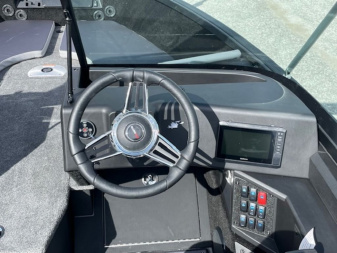 New 2025 Alumacraft Competitor 185X Sport