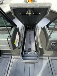 New 2025 Alumacraft Competitor 185X Sport