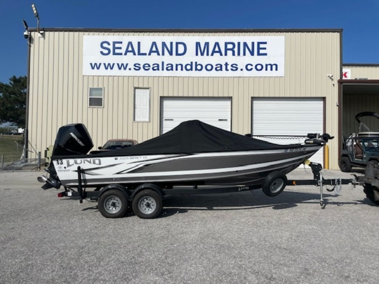 Used 2023 Lund 2025 Impact XS Sport