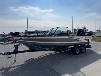 Used 2023 Lund 2025 Impact XS Sport