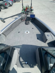 Used 2023 Lund 2025 Impact XS Sport