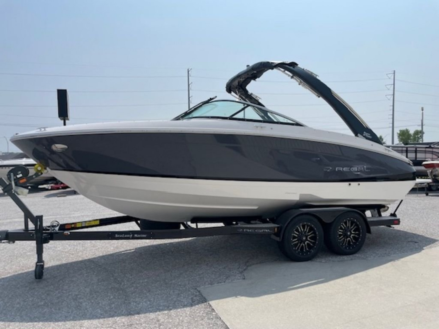 New 2025 Regal Boats LS4 Bowrider