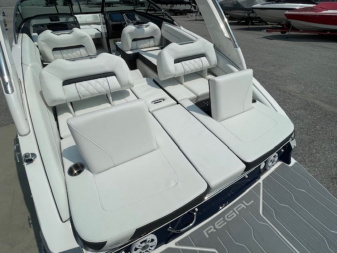 New 2025 Regal Boats LS4 Bowrider