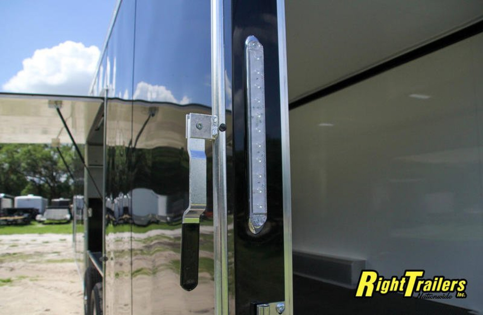 New 8.5x28 ATC Race Trailer