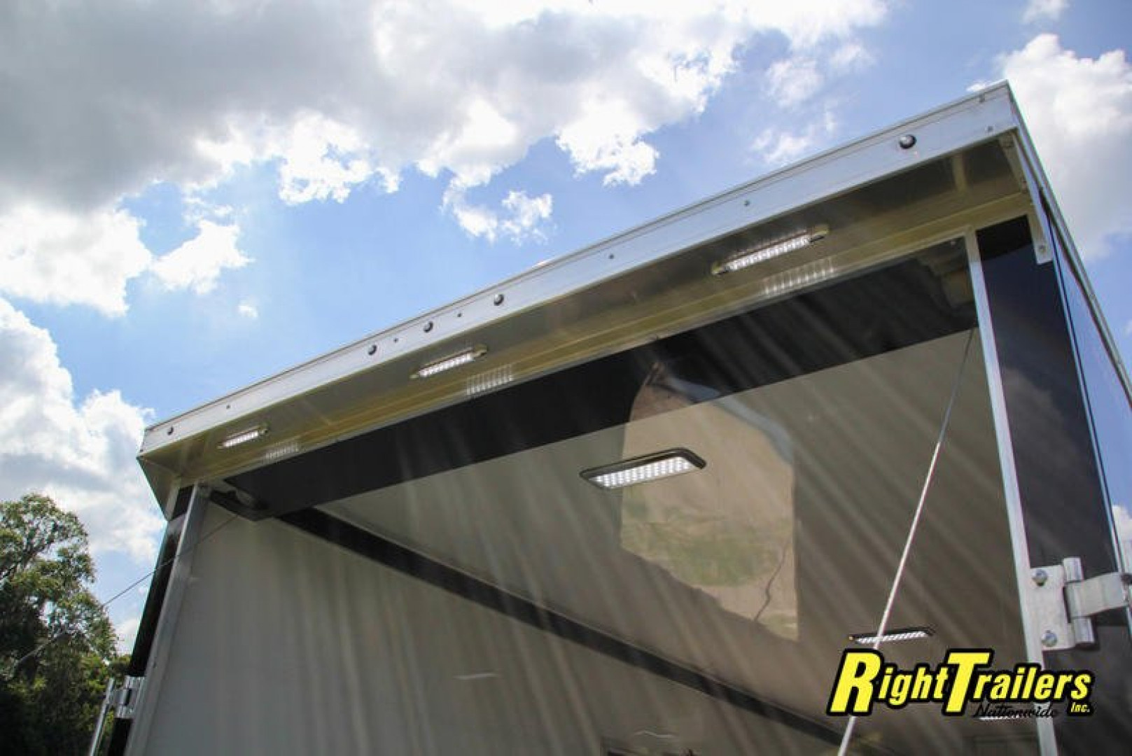 New 8.5x28 ATC Race Trailer
