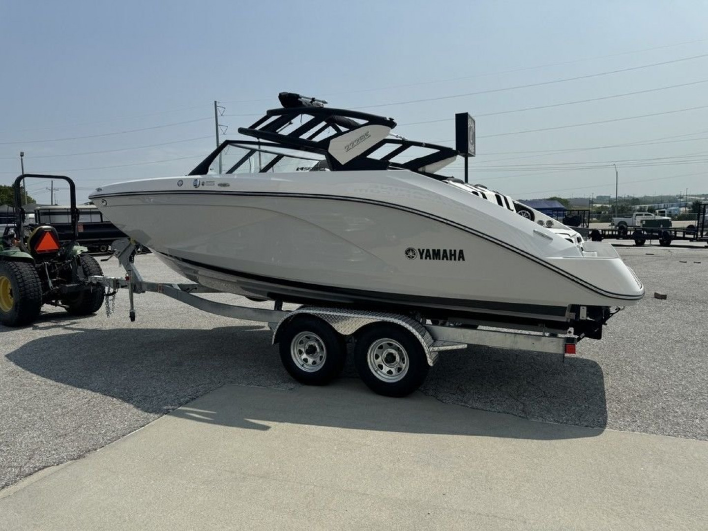 New 2024 Yamaha Boats 222SE