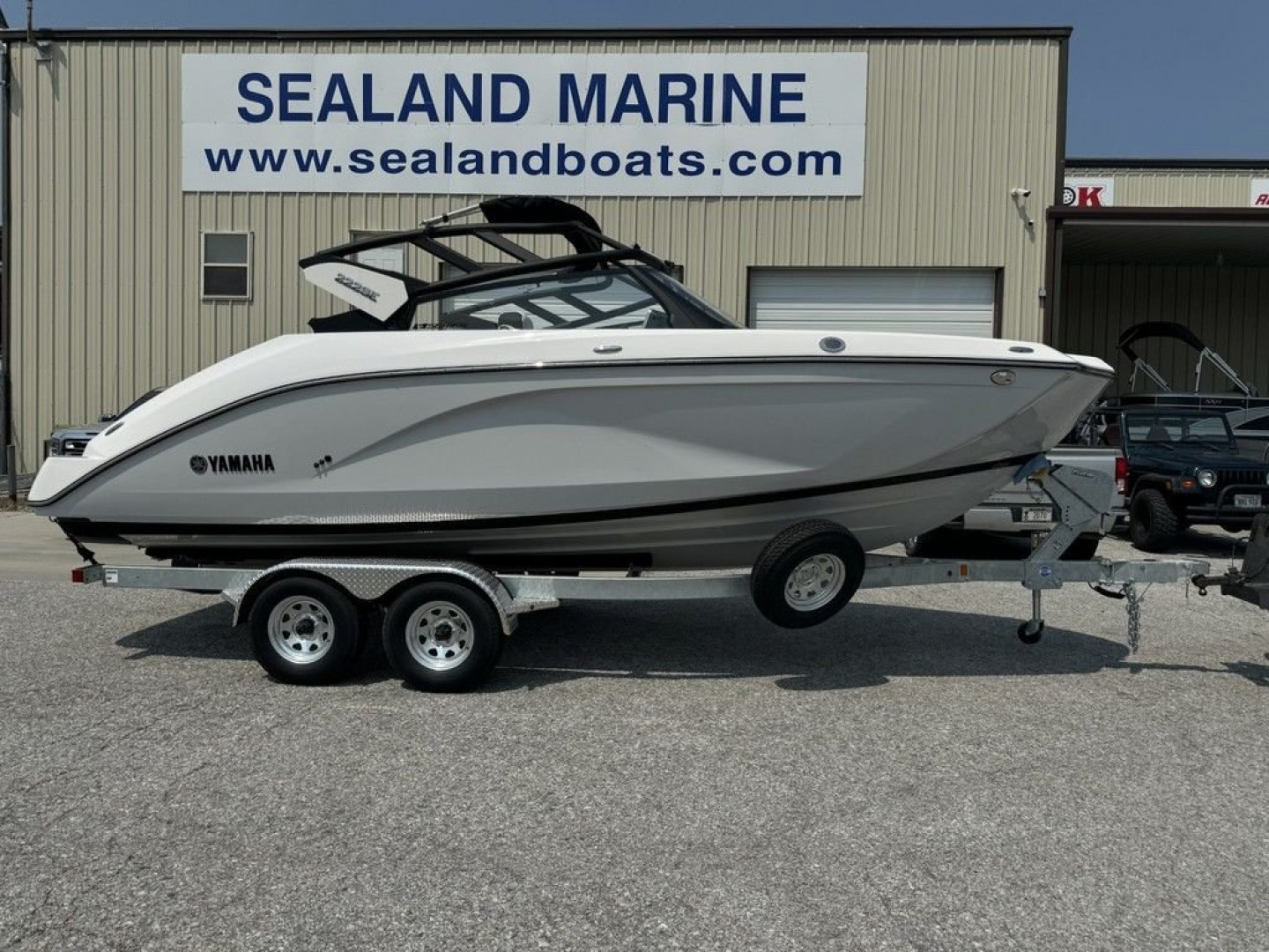 New 2024 Yamaha Boats 222SE