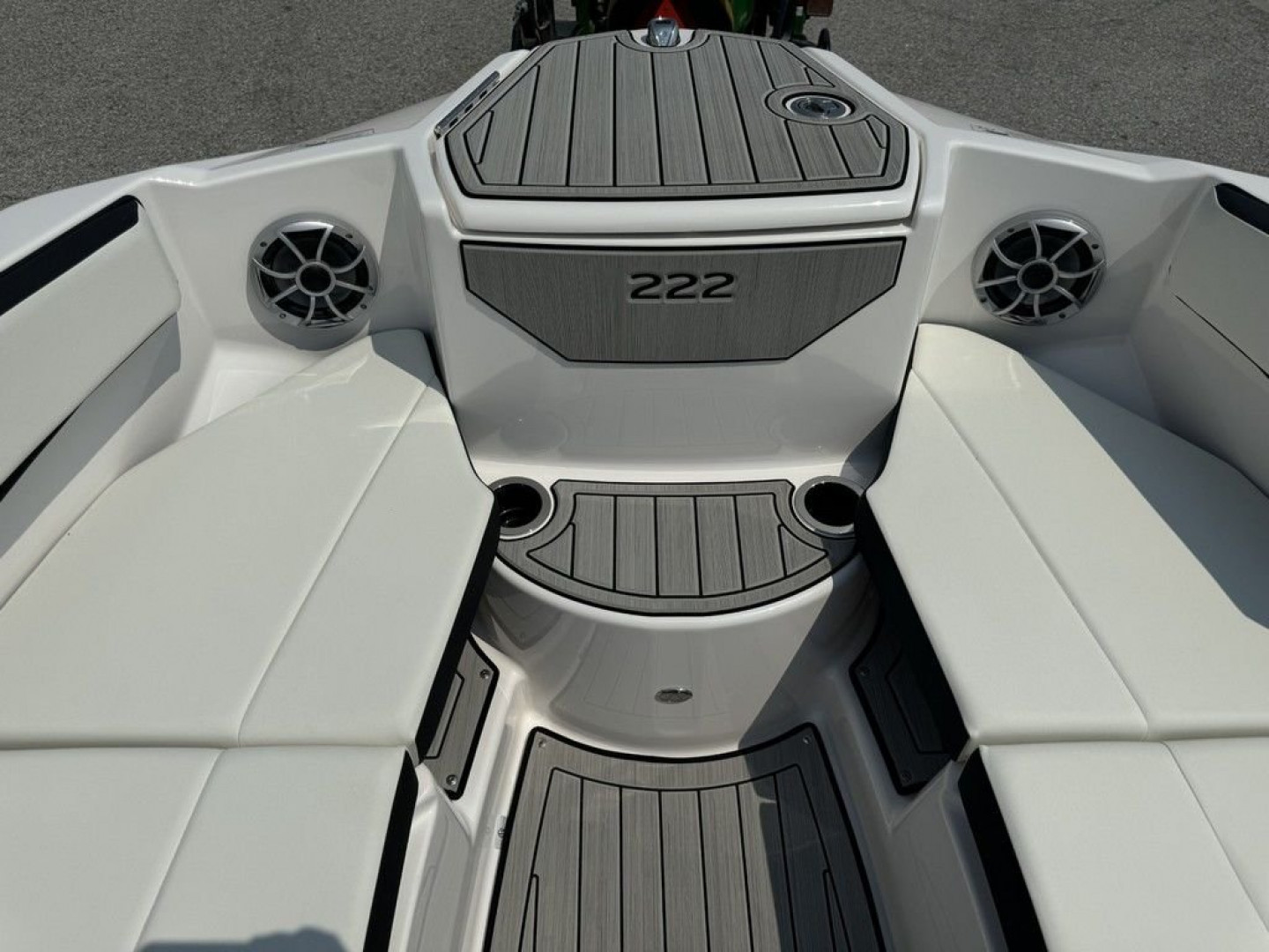 New 2024 Yamaha Boats 222SE