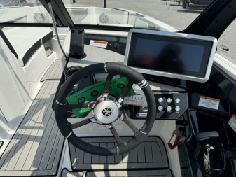 New 2024 Yamaha Boats 222SE
