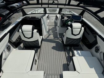 New 2024 Yamaha Boats 222SE