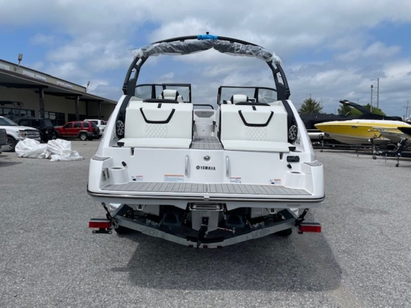 New 2024 Yamaha Boats 222SE