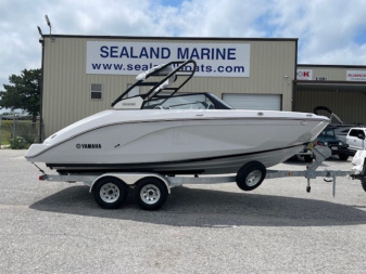 New 2024 Yamaha Boats 222SE