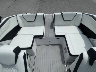 New 2024 Yamaha Boats 222SE