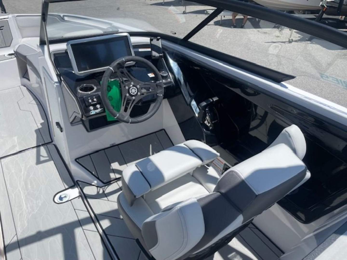 New 2024 Yamaha Boats 252XE