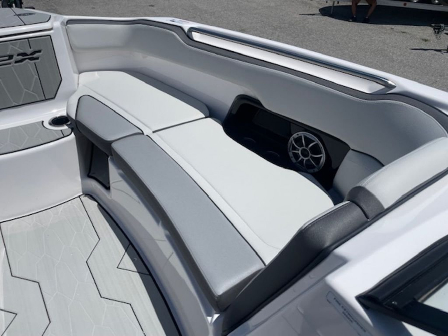 New 2024 Yamaha Boats 252XE