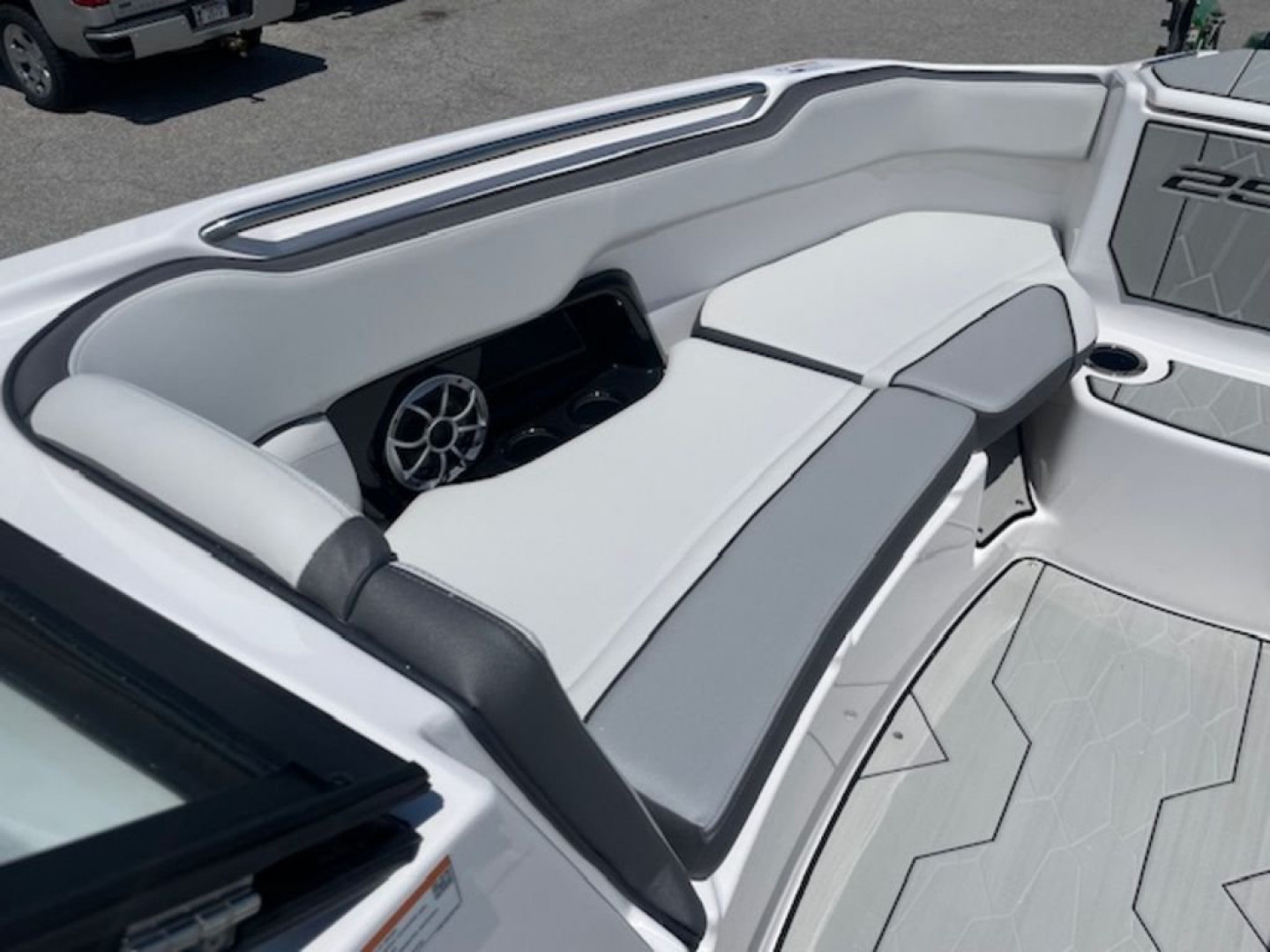 New 2024 Yamaha Boats 252XE