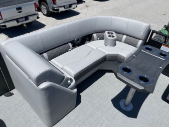 New 2024 Bennington 23 LFB