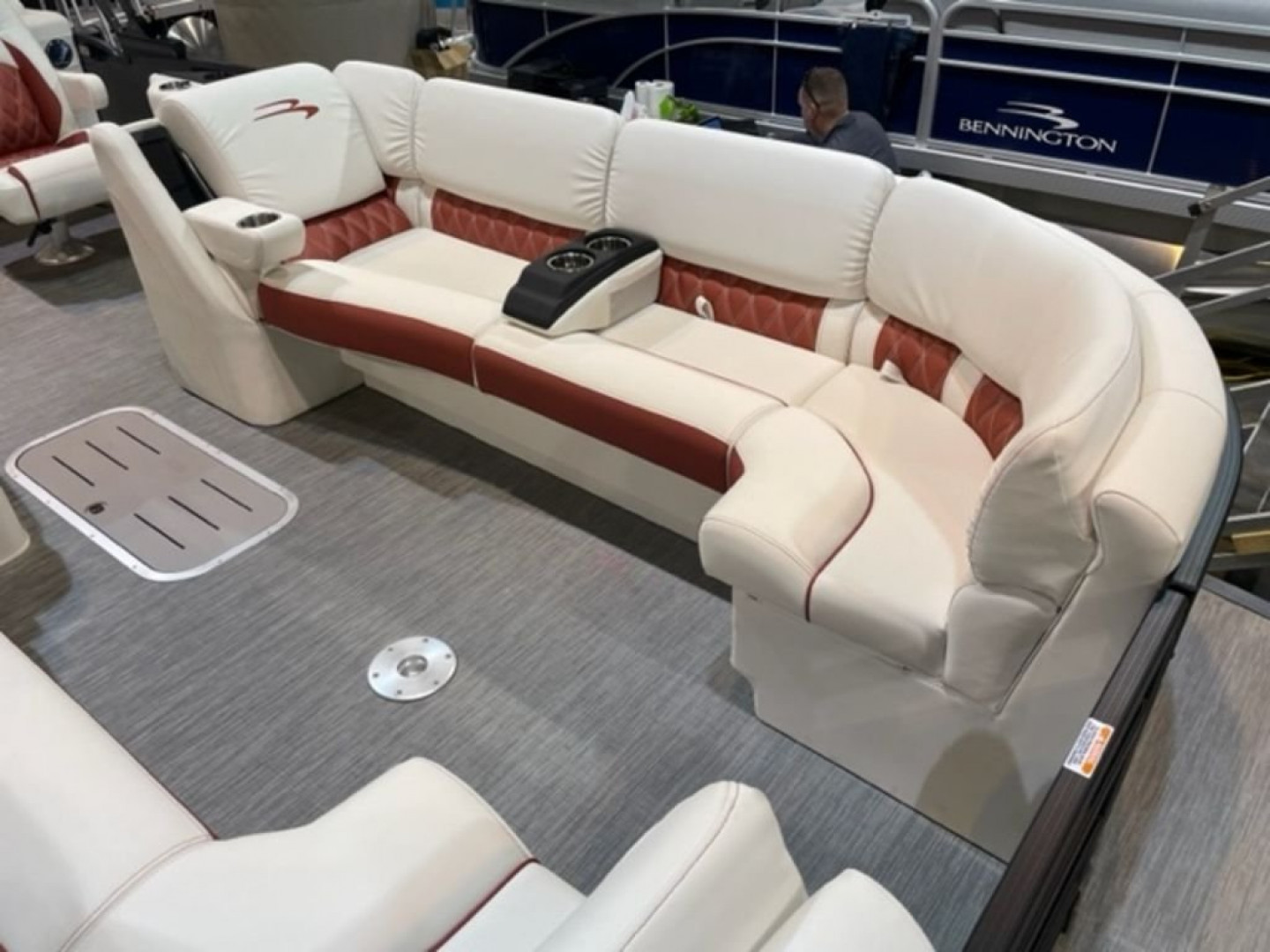 New 2023 Bennington 25 RFB