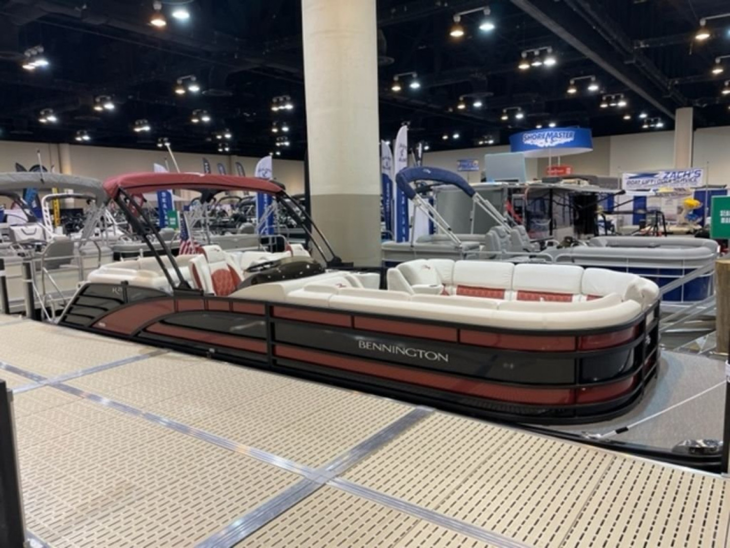 New 2023 Bennington 25 RFB