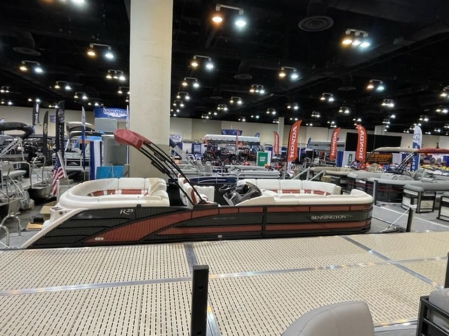 New 2023 Bennington 25 RFB