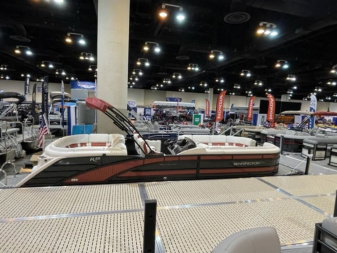 New 2023 Bennington 25 RFB