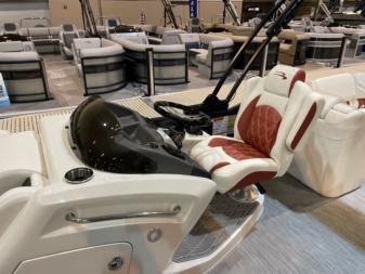 New 2023 Bennington 25 RFB