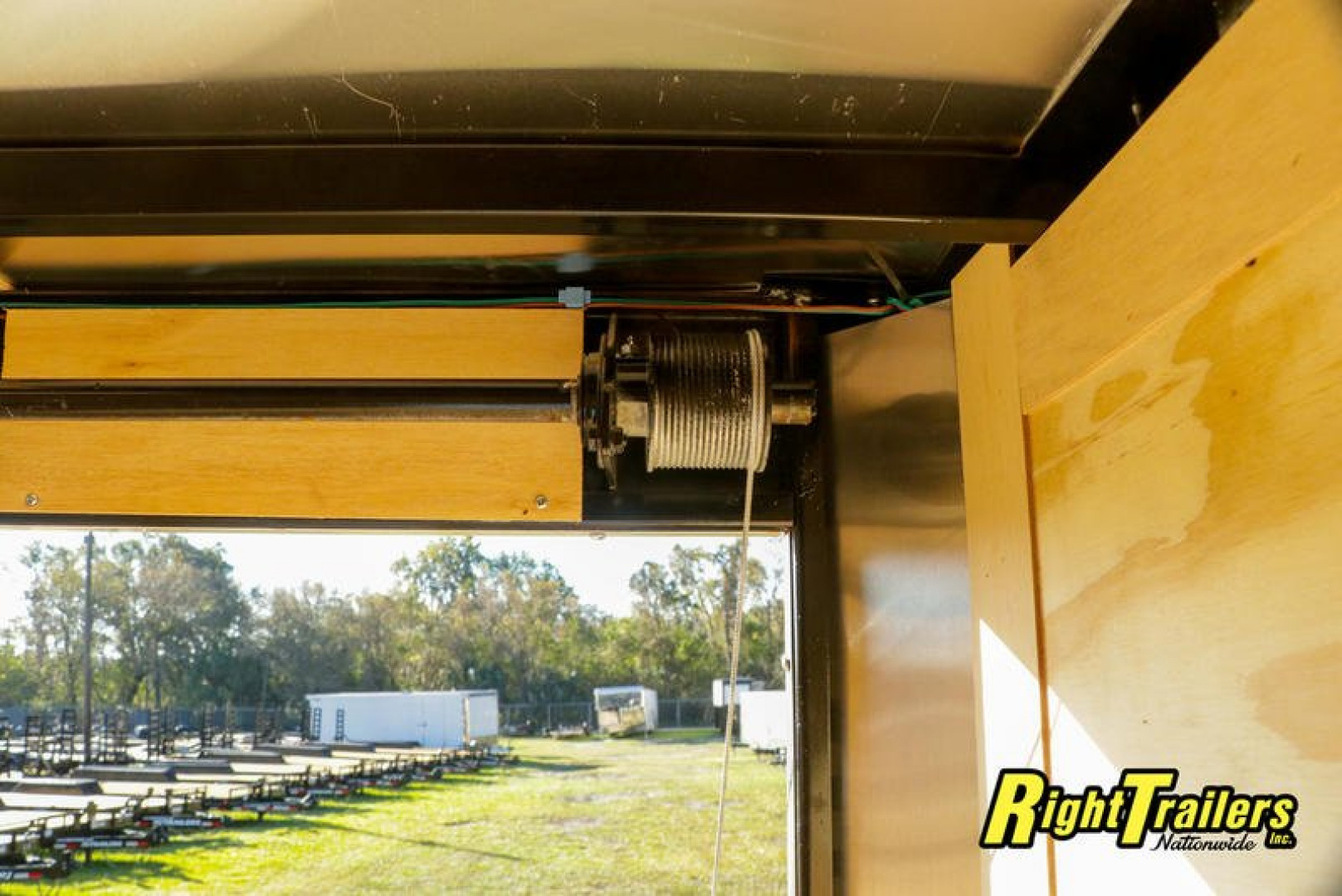 New 8.5x16 Continental Cargo Concession Trailer