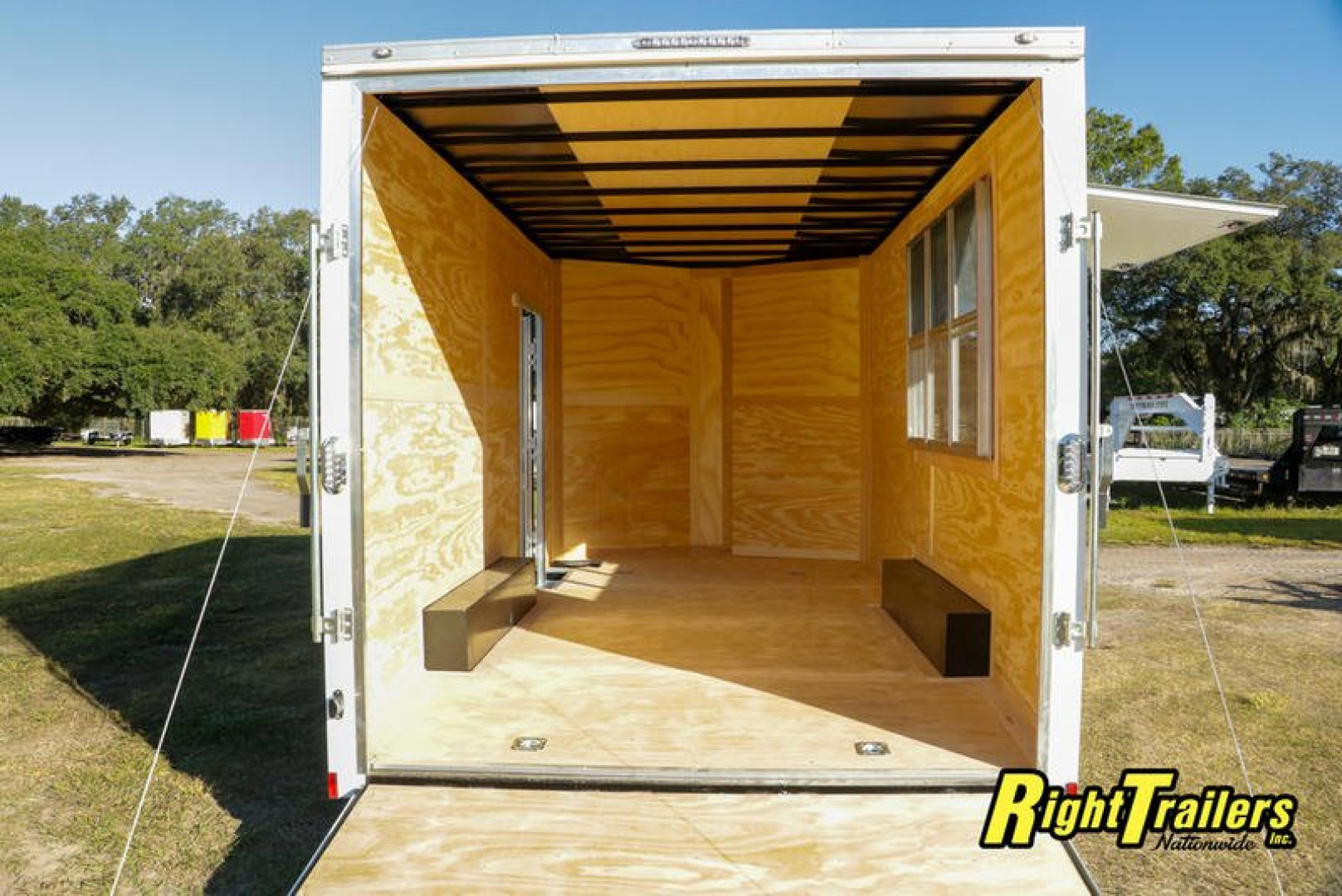 New 8.5x16 Continental Cargo Concession Trailer